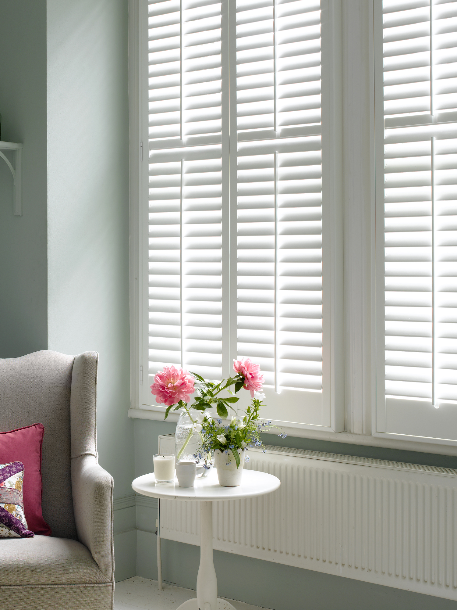 SureFix Shutters Waterlooville – Full height shutters, 64mm slat 2 Living room window shutters